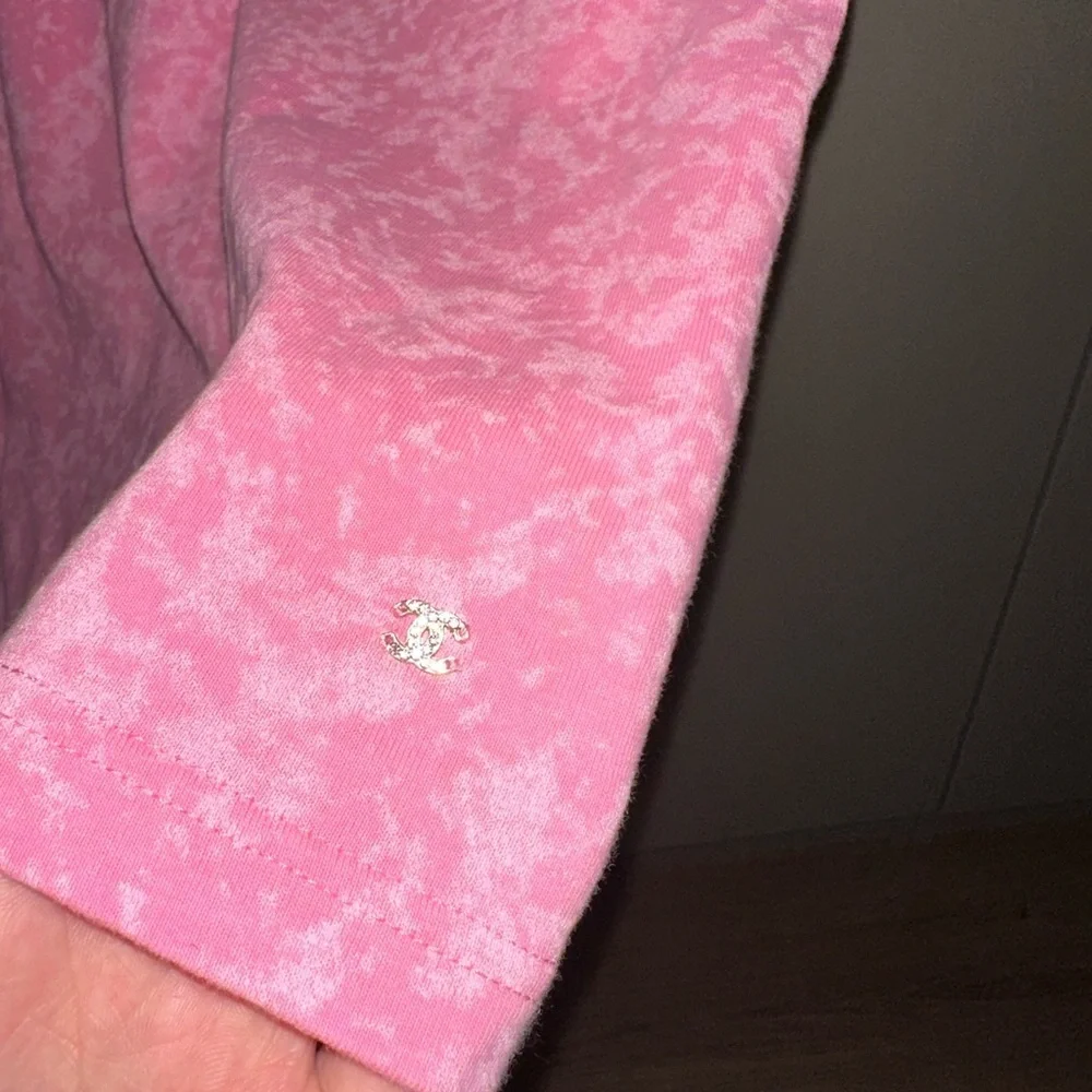 NWOT Chanel Pink T-Shirt Size medium - Picture 3 of 7